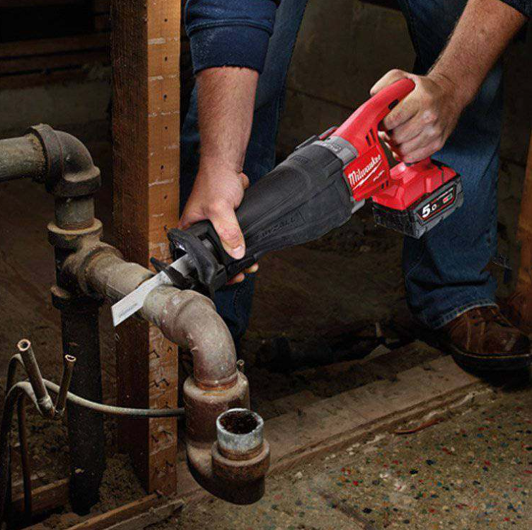 M18 FUEL 18V Lithium-Ion Brushless Cordless SUPER SAWZALL Orbital Reciprocating Saw Kit w/(2) 5.0 Ah Battery